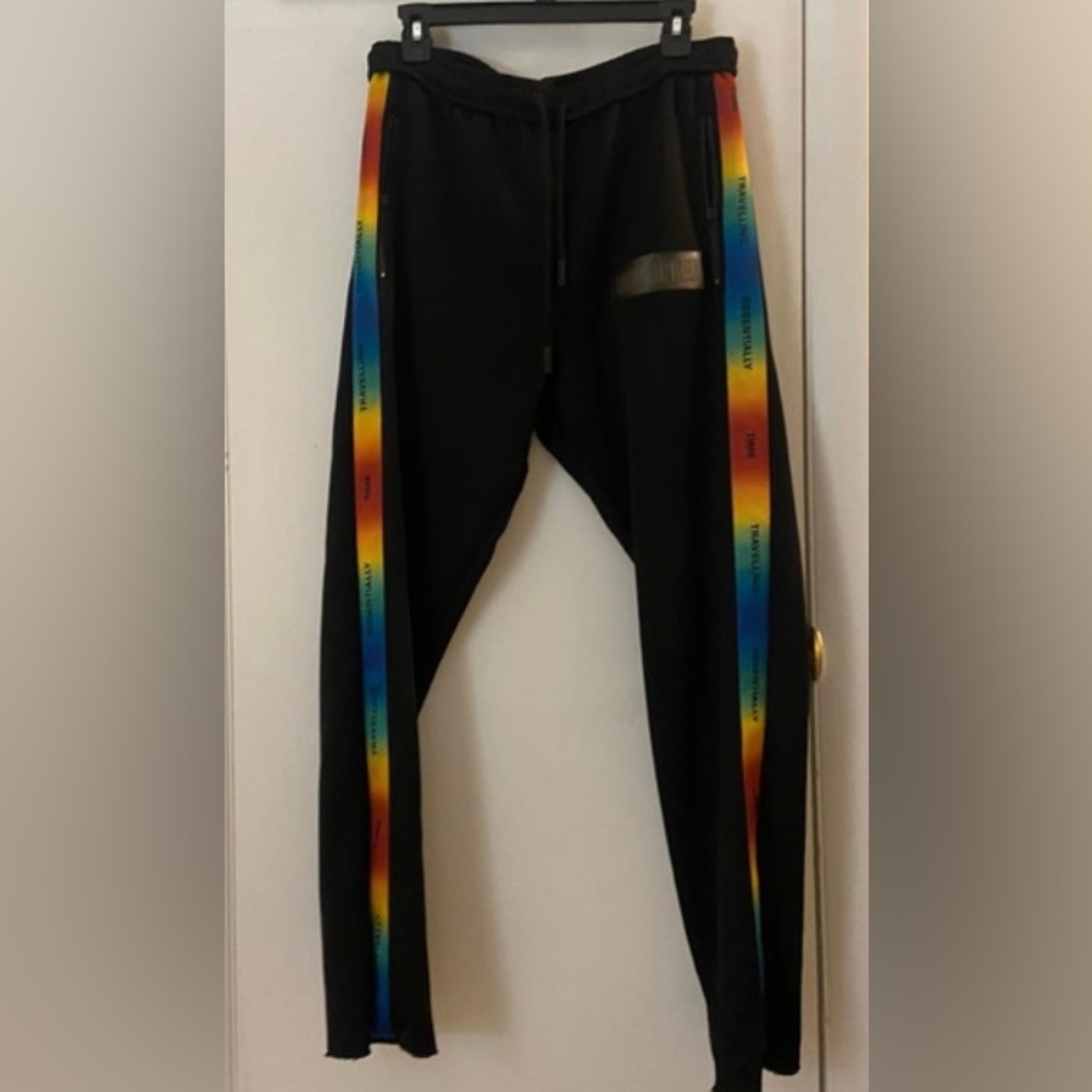 OFF WHITE Jogger - Picture 1 of 8